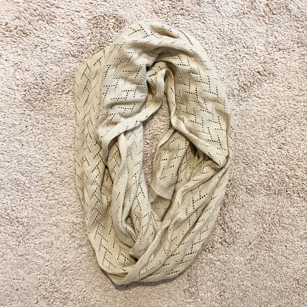 NWOT Infinity Scarf